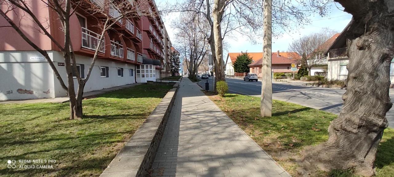 Centrum Apartmanok Siófok Exterior foto